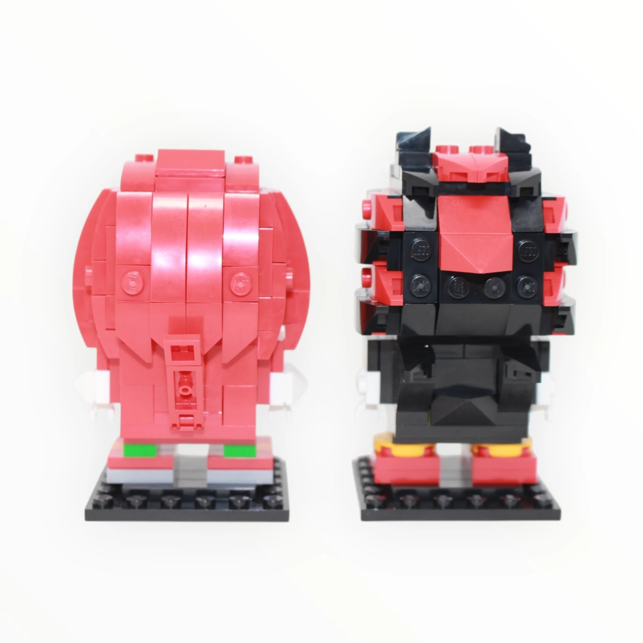 Used Set 40672 BrickHeadz Sonic the Hedgehog: Knuckles & Shadow - Image 3