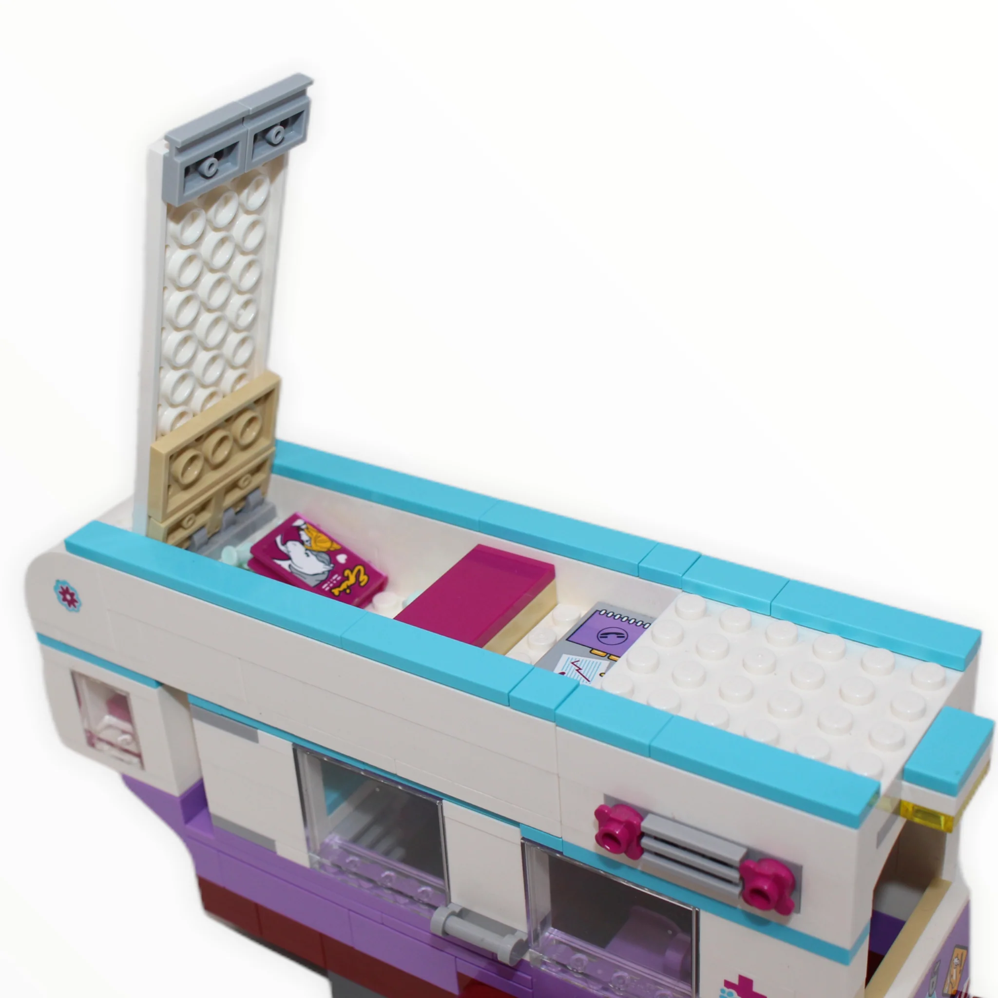 Used Set 41125 Friends Horse Vet Trailer - Image 3