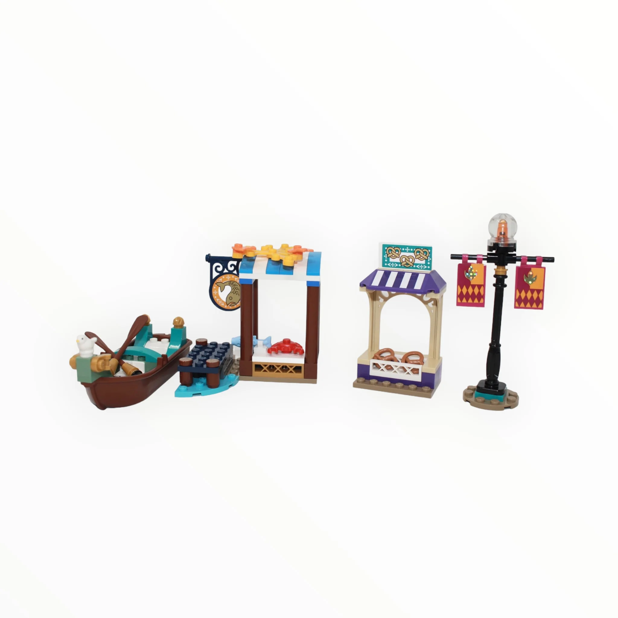 Used Set 41167 Disney Arendelle Castle Village - Image 4