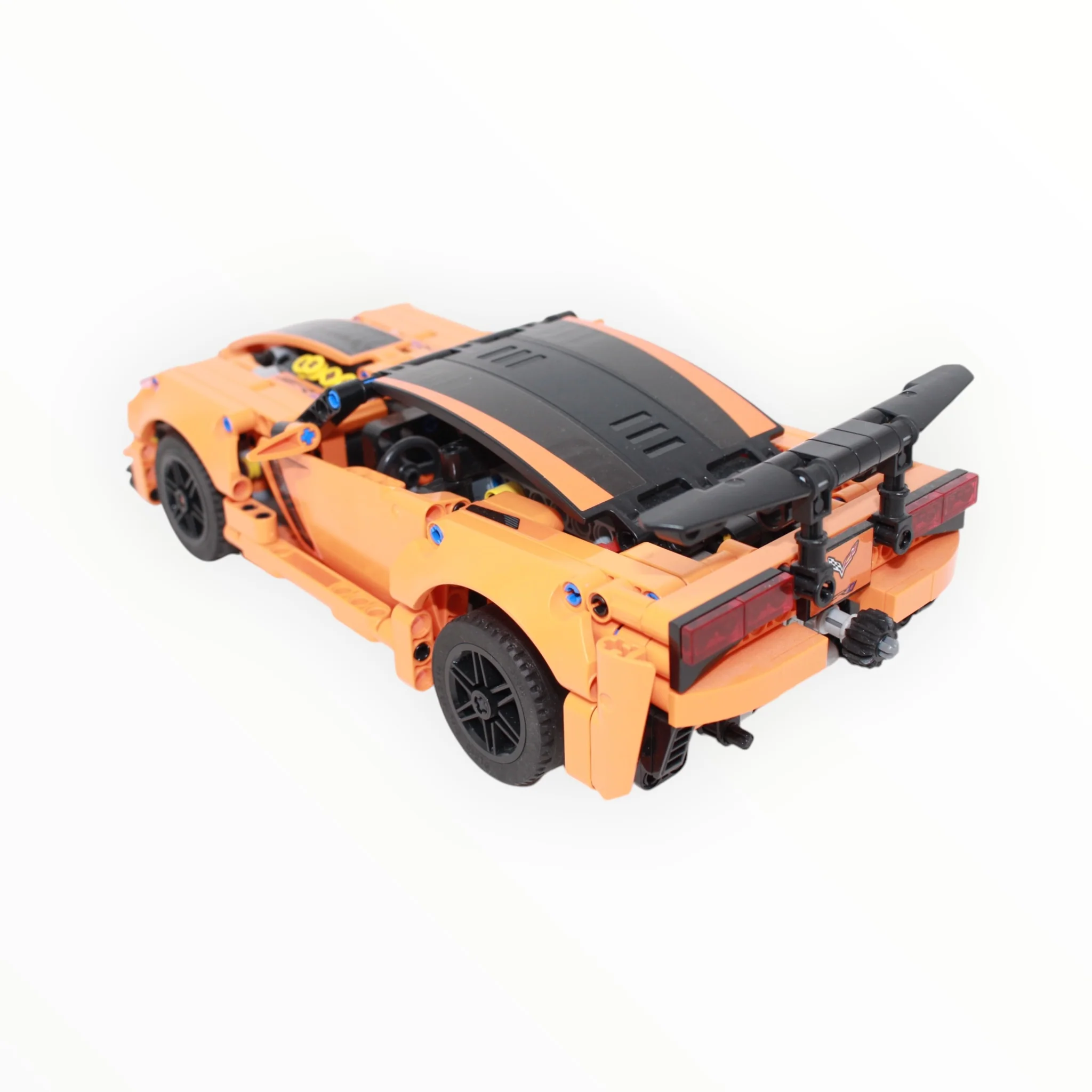 Used Set 42093 Technic Chevrolet Corvette ZR1 - Image 3