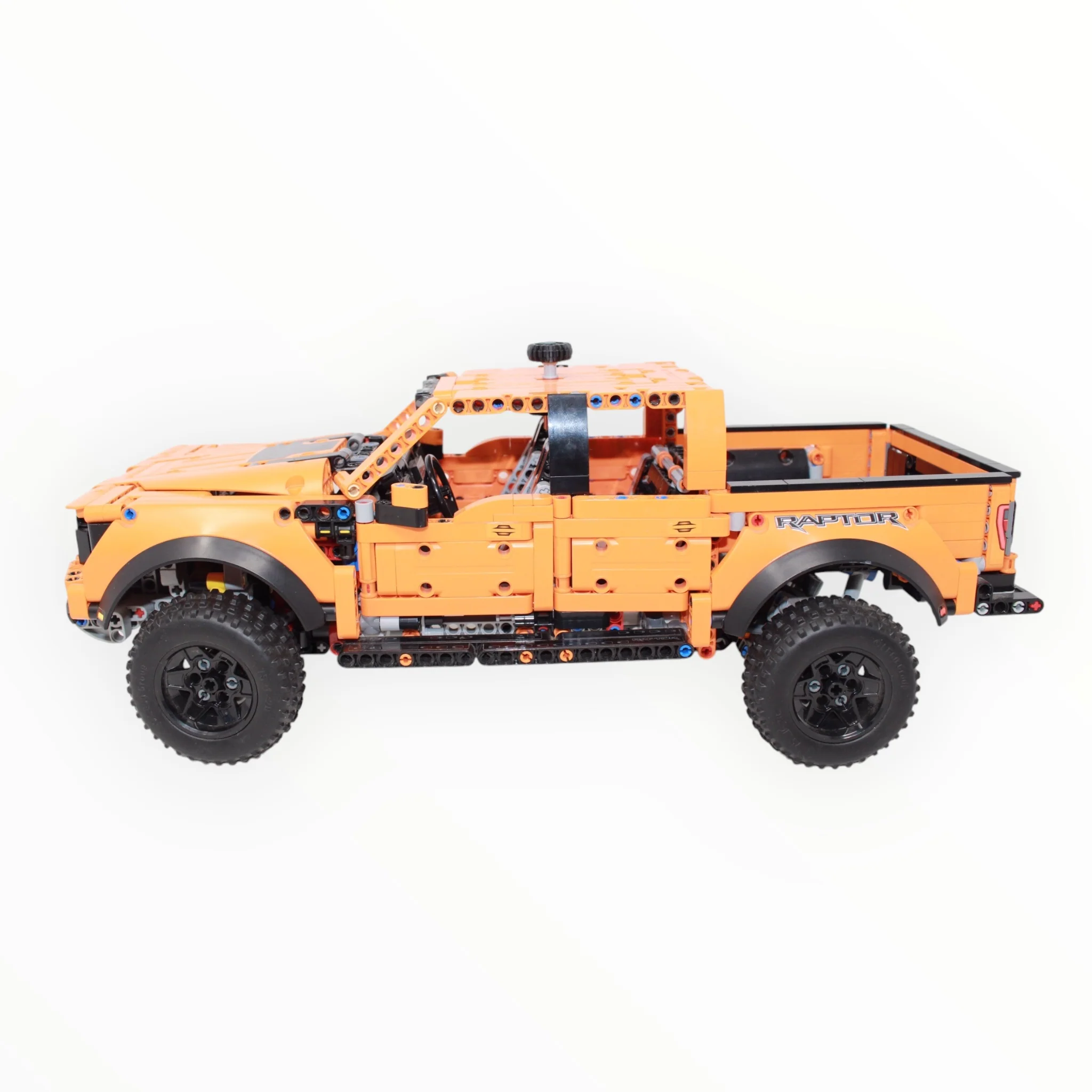 Used Set 42126 Technic Ford F-150 Raptor - Image 2