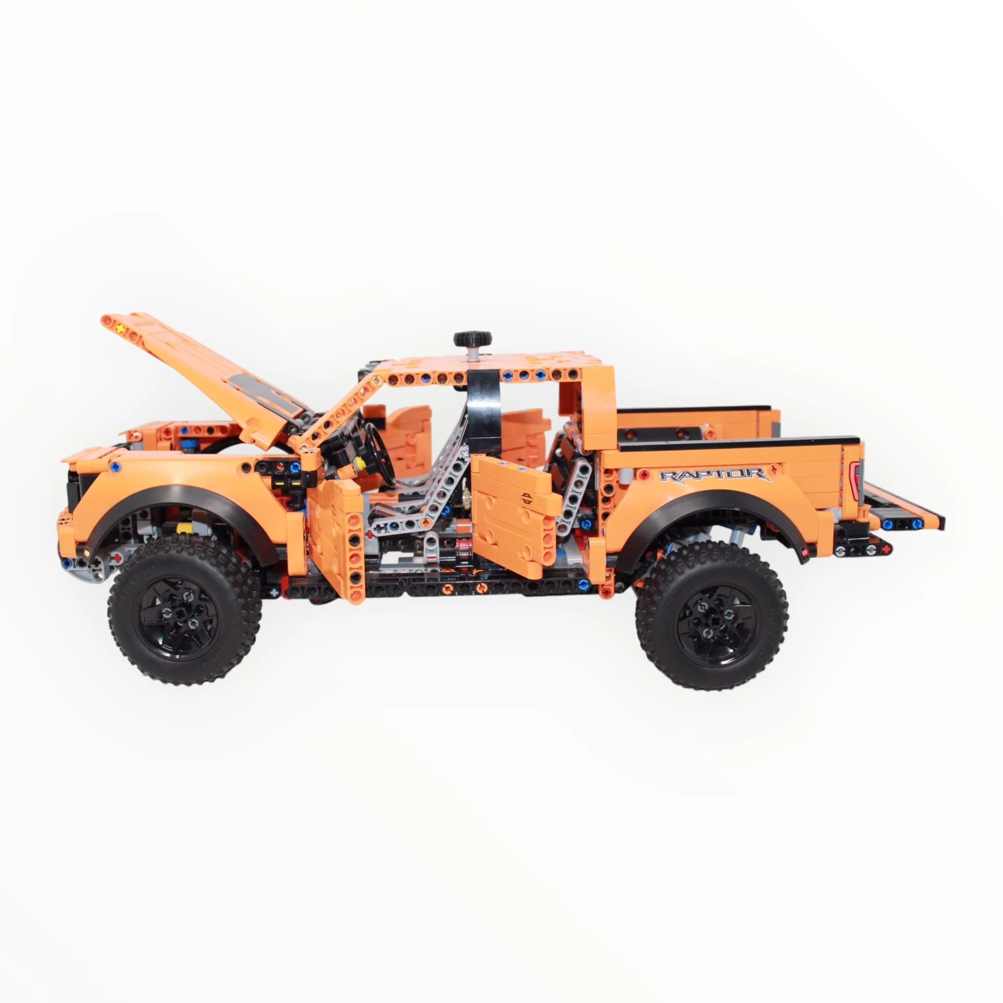 Used Set 42126 Technic Ford F-150 Raptor - Image 3