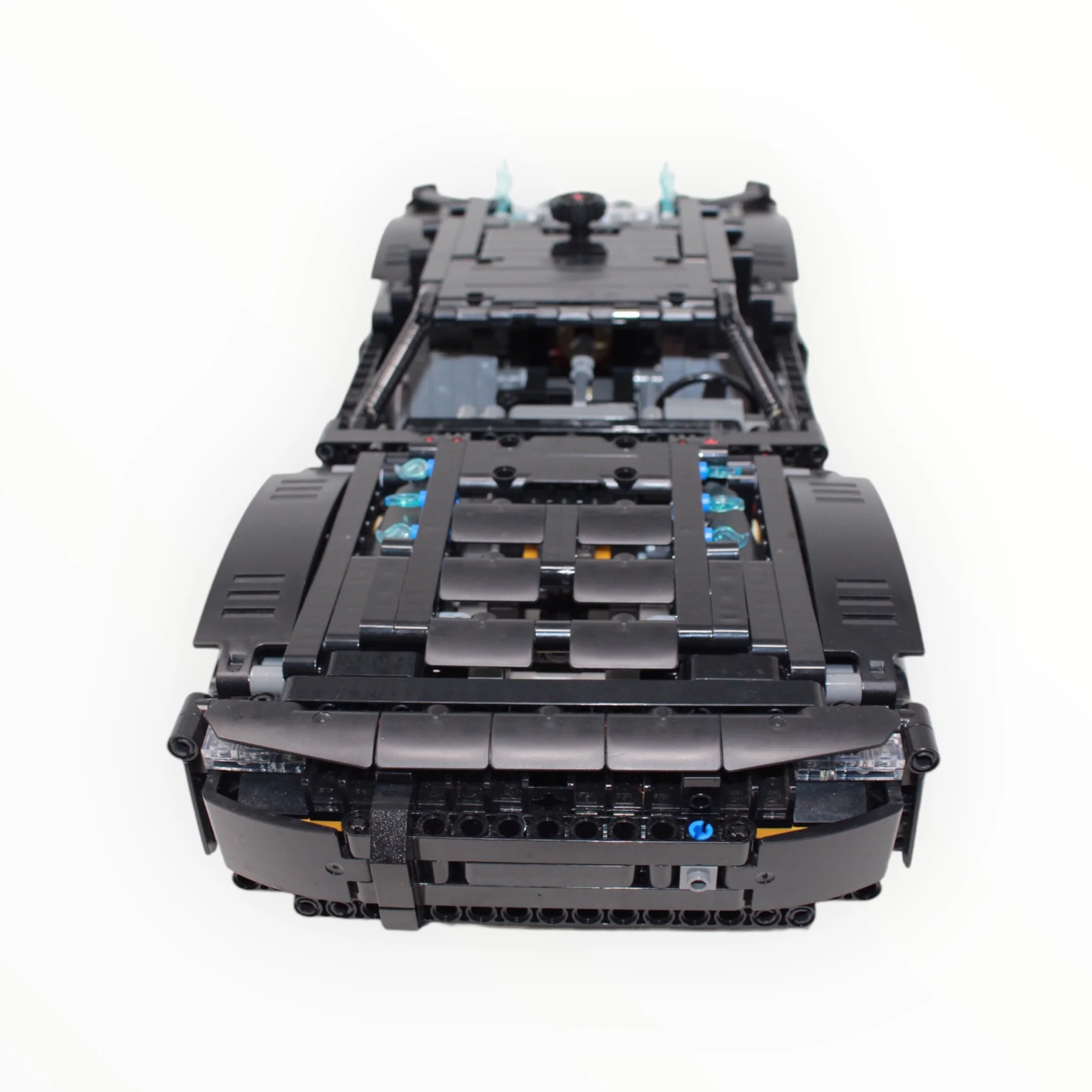 Used Set 42127 Technic The Batman - Batmobile - Image 6