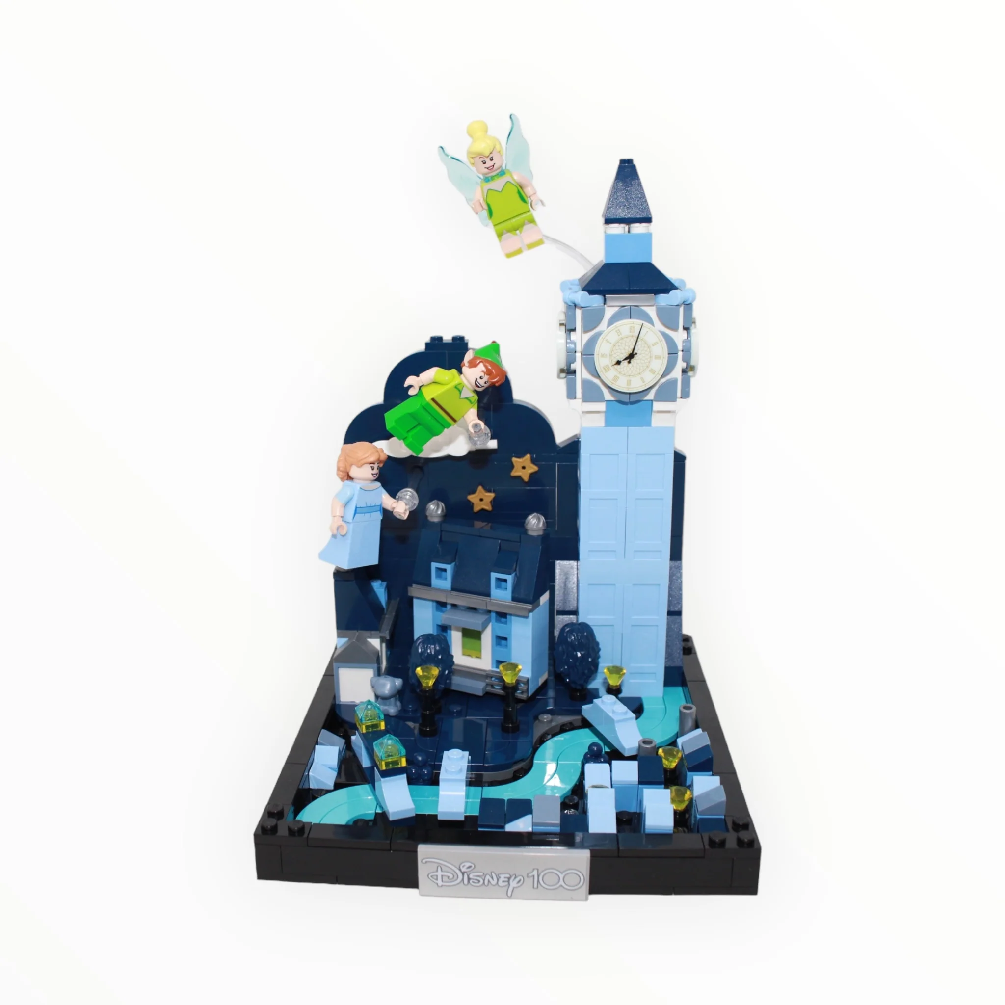 Used Set 43232 Disney Peter Pan & Wendy's Flight over London