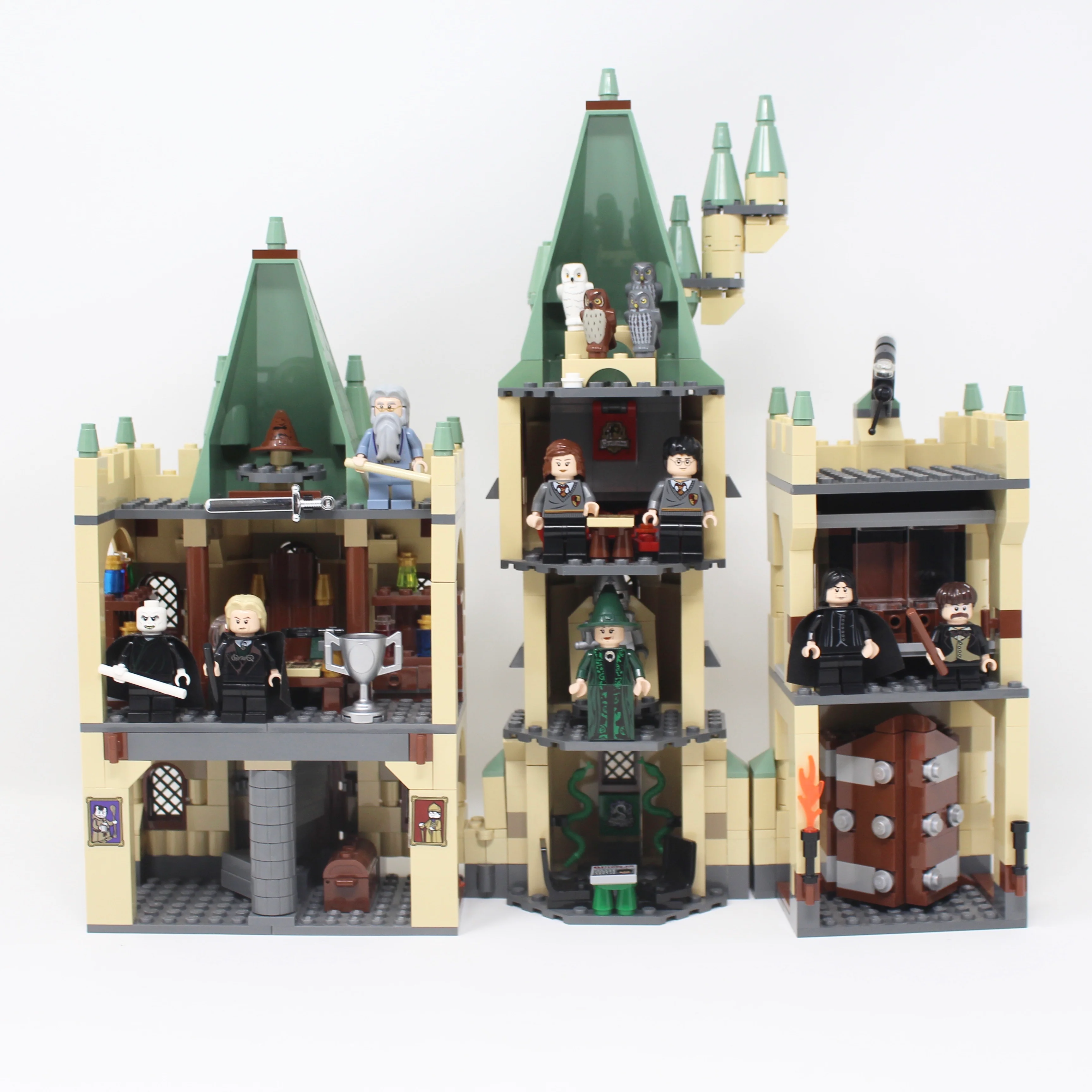 Used Set 4842 Harry Potter Hogwarts Castle (2010) - Image 2