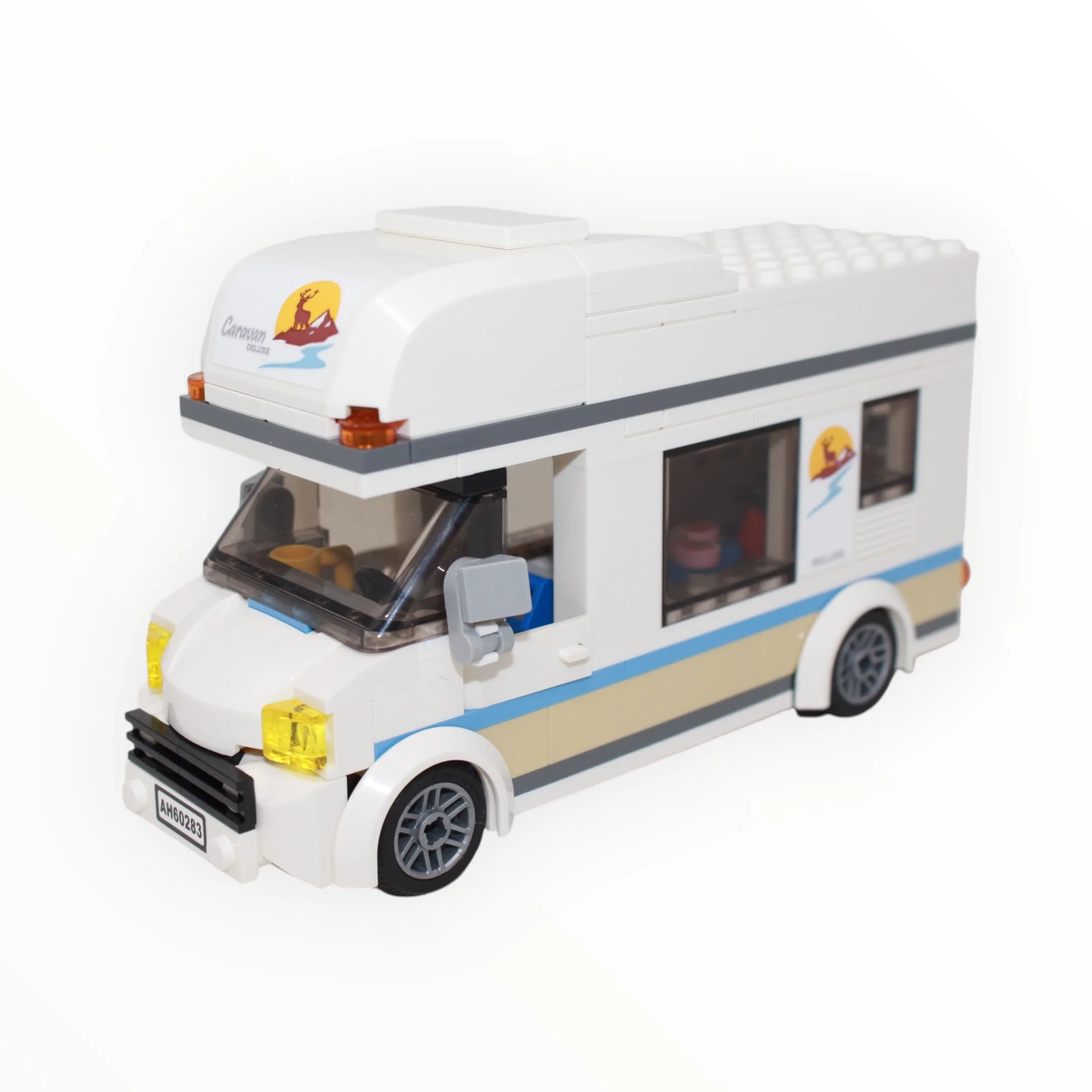 Used Set 60283 City Camper Van - Image 2