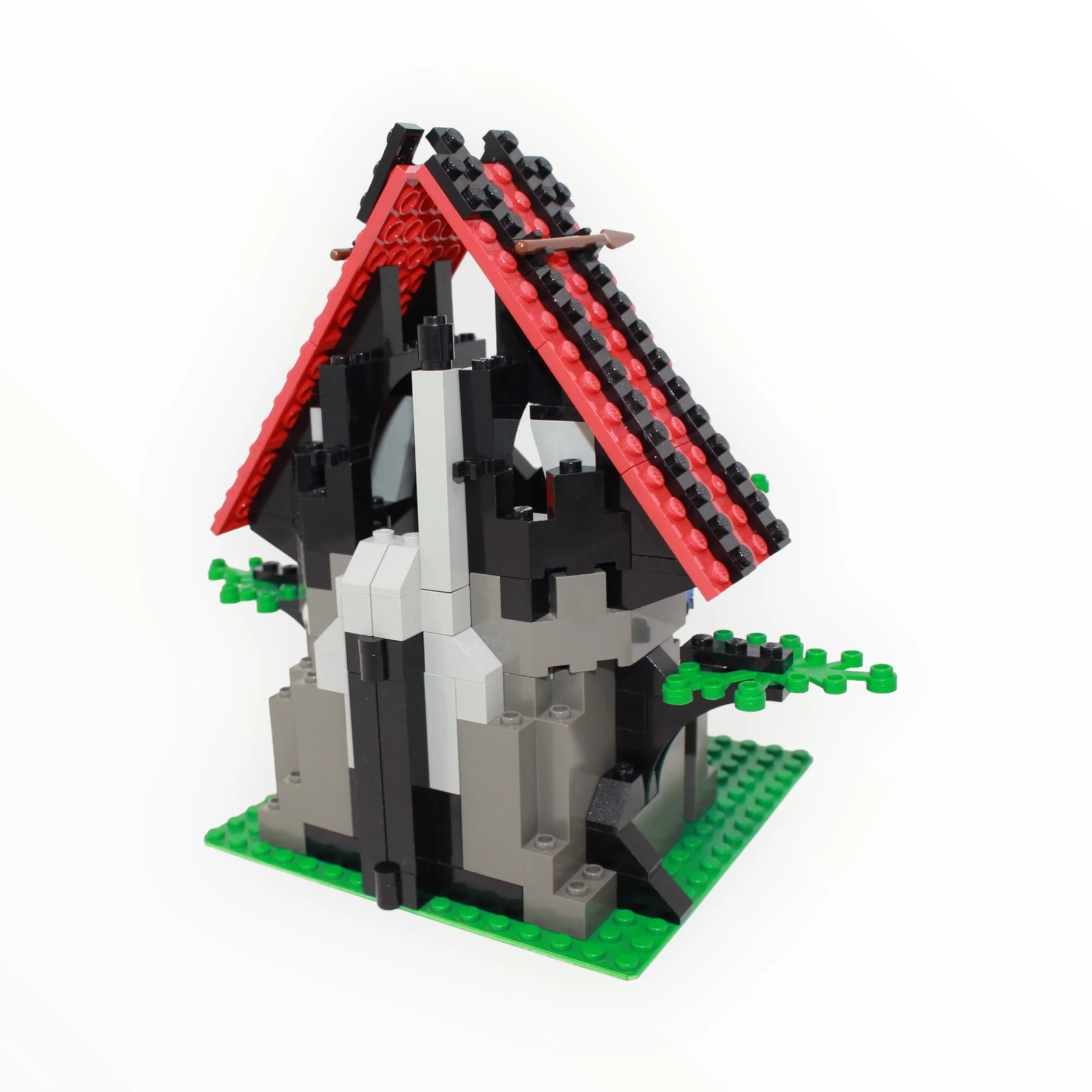 Used Set 6048 Dragon Knights Majisto’s Magical Workshop - Image 3