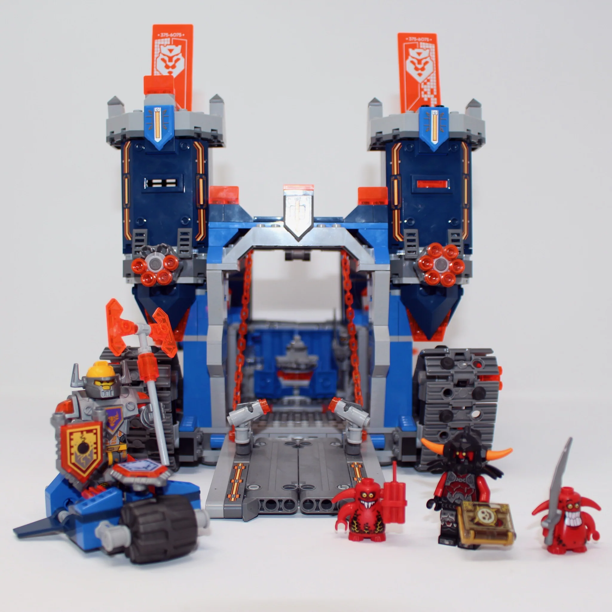 Used Set 70317 Nexo Knights The Fortrex
