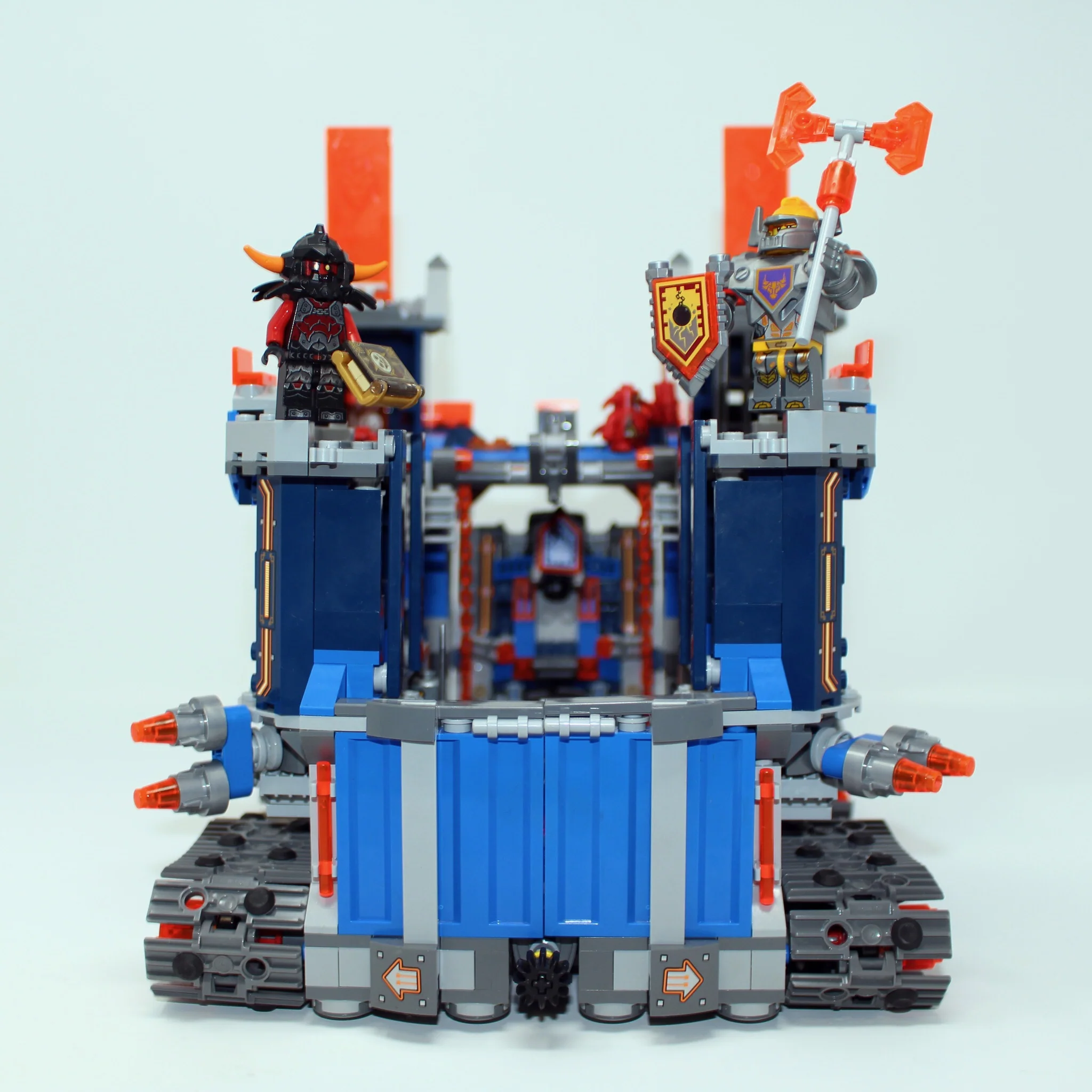 Used Set 70317 Nexo Knights The Fortrex - Image 2