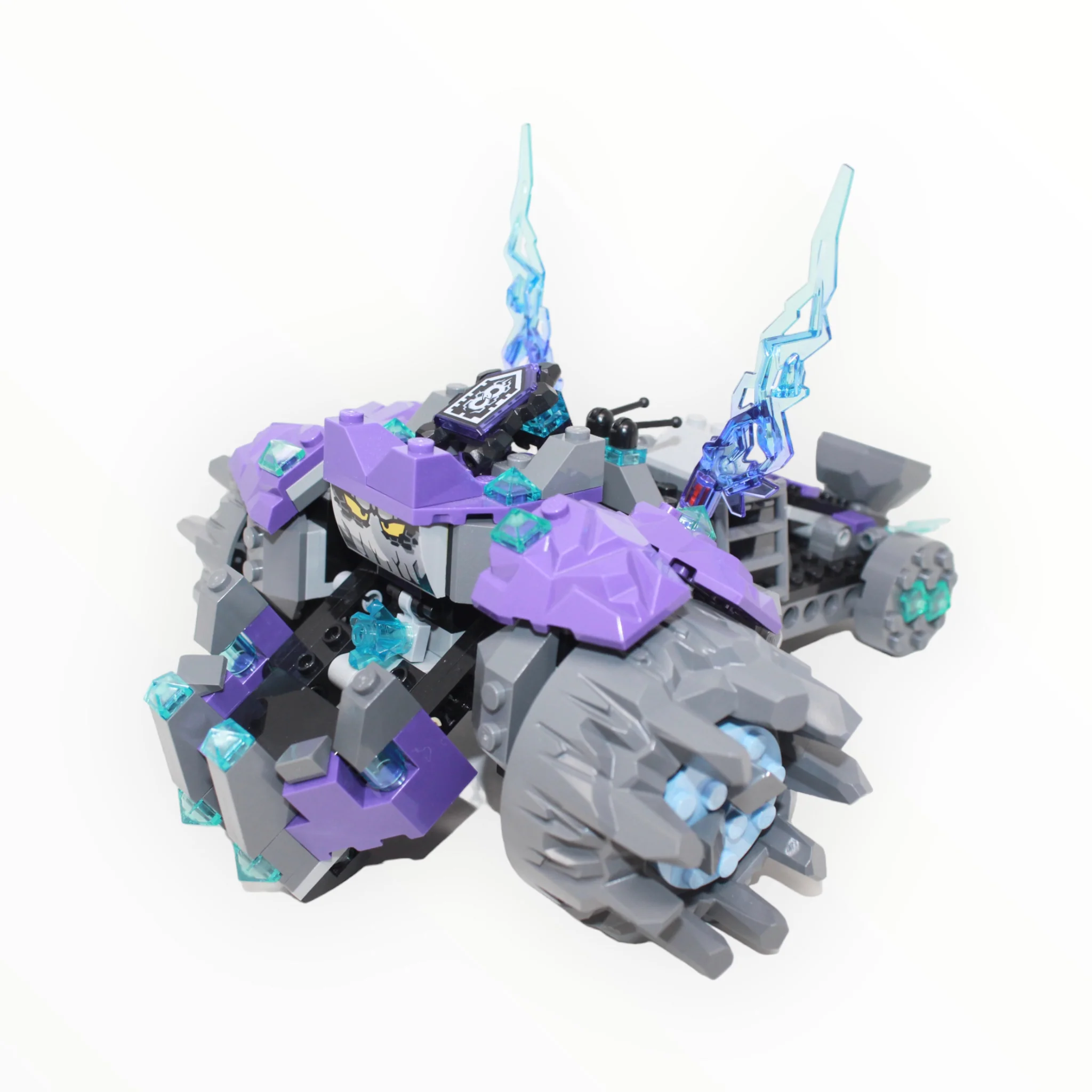 Used Set 70350 Nexo Knights The Three Brothers - Image 2