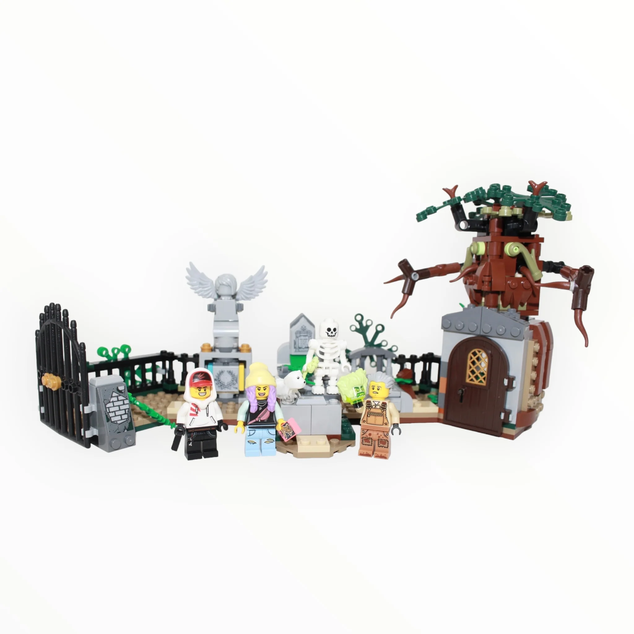 Used Set 70420 Hidden Side Graveyard Mystery