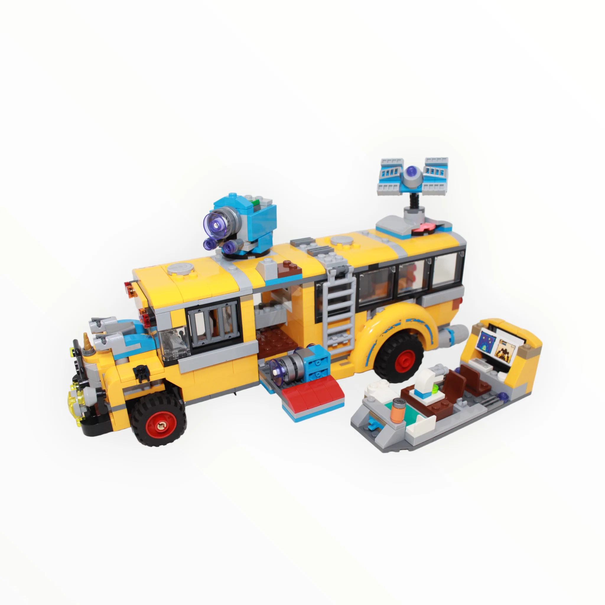 Used Set 70423 Hidden Side Paranormal Intercept Bus - Image 5