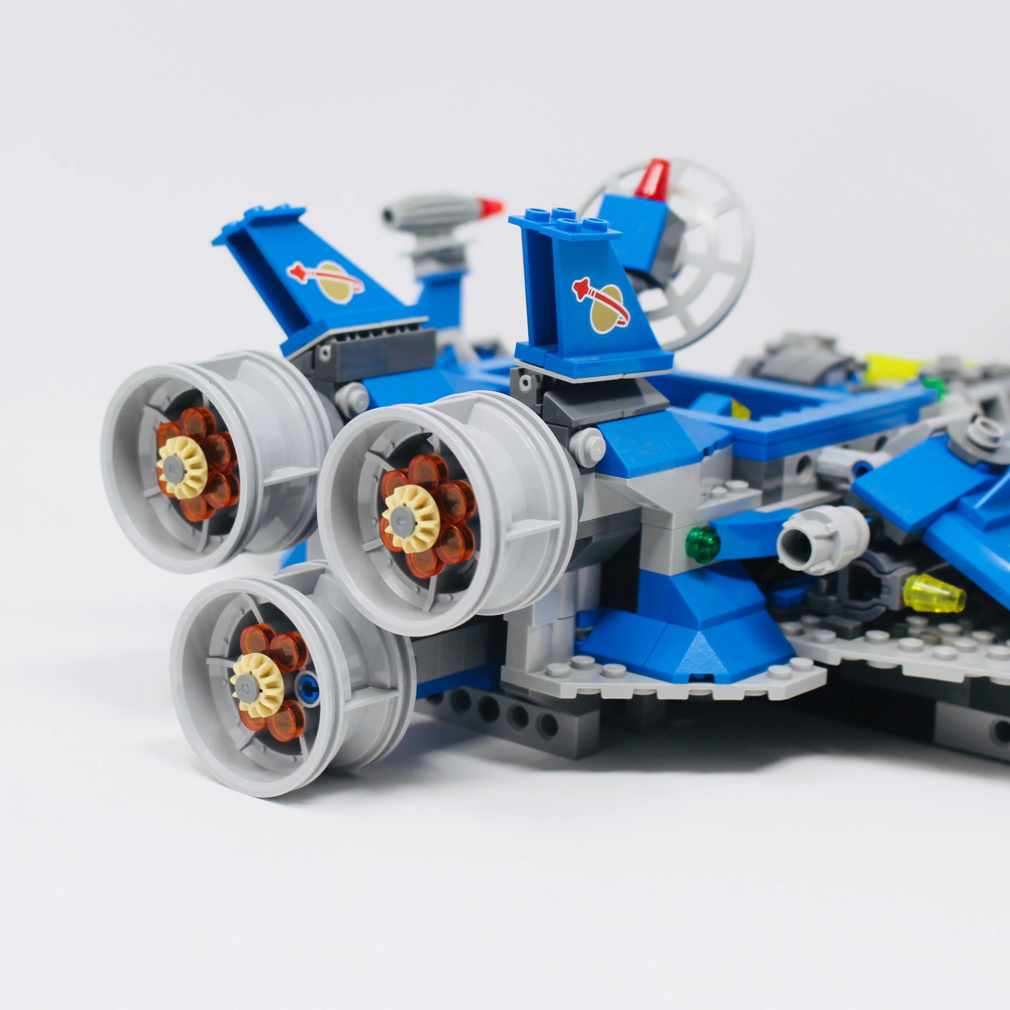 Used Set 70816 LEGO Movie Bennys Spaceship, Spaceship, SPACESHIP! - Image 2