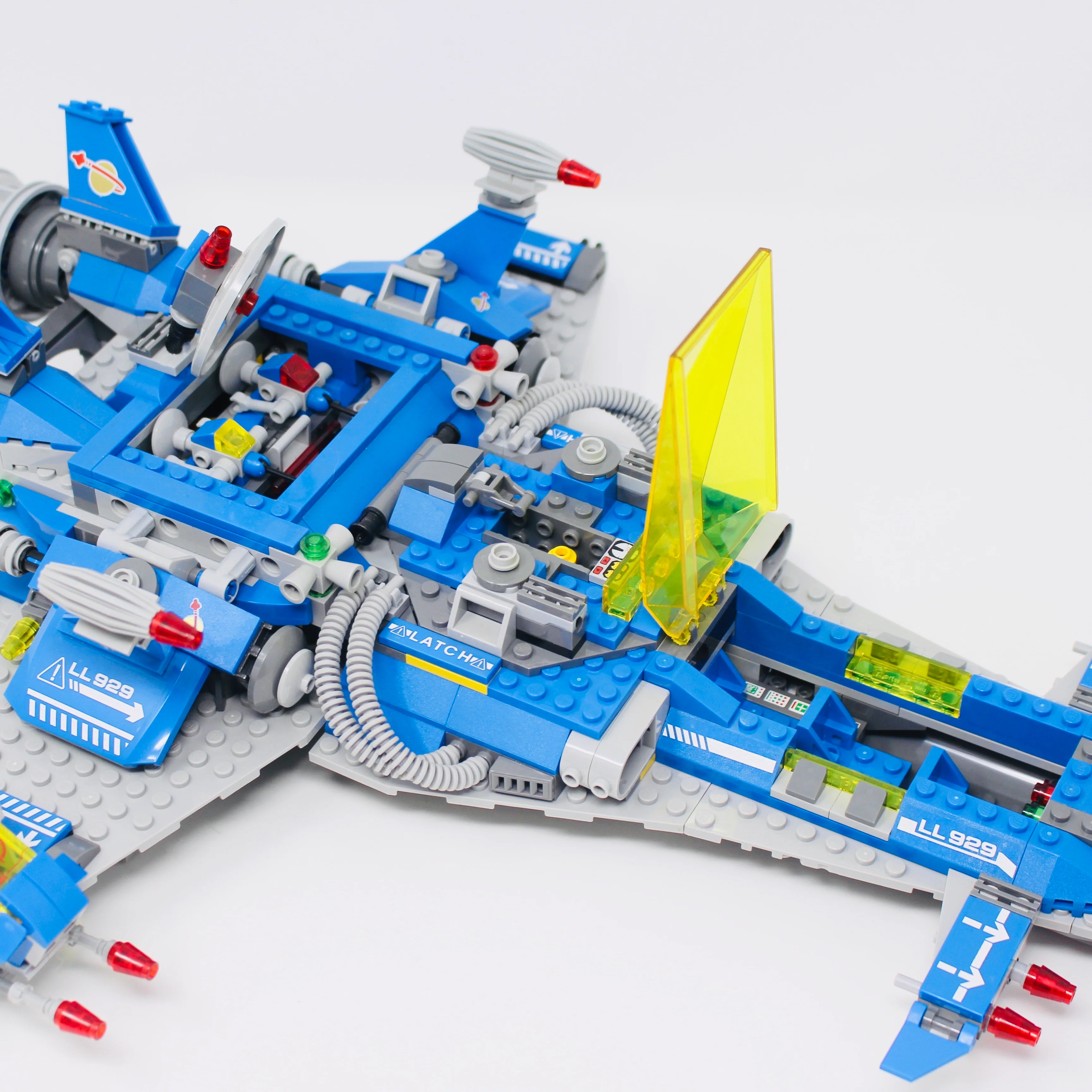 Used Set 70816 LEGO Movie Bennys Spaceship, Spaceship, SPACESHIP! - Image 3