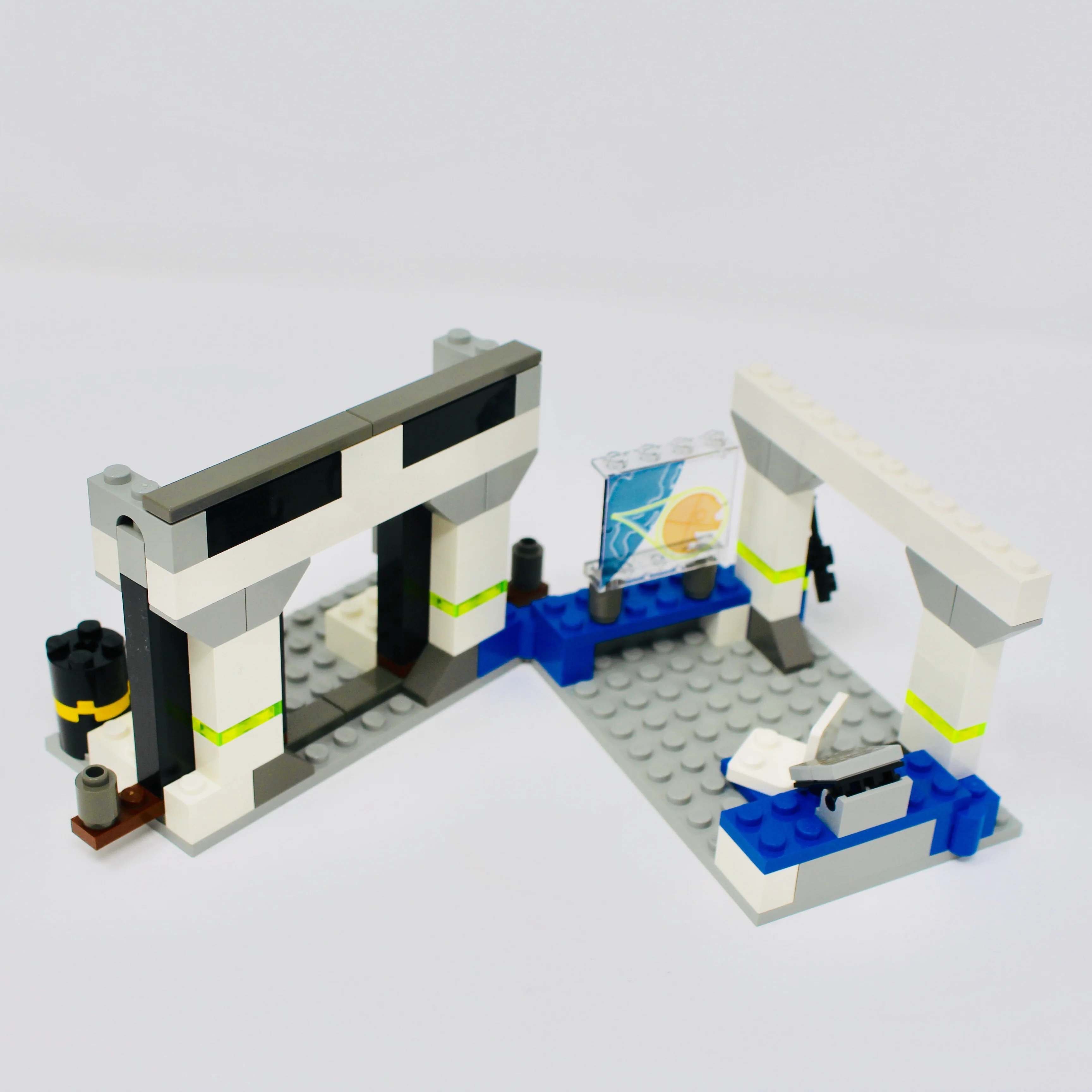 Used Set 7180 Star Wars B-Wing at Rebel Control Center - Image 3