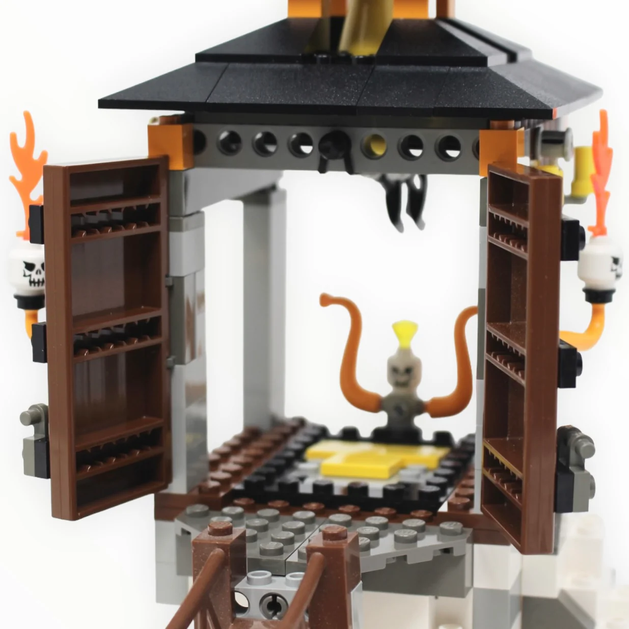 Used Set 7417 Orient Expedition Temple of Mount Everest - Image 3