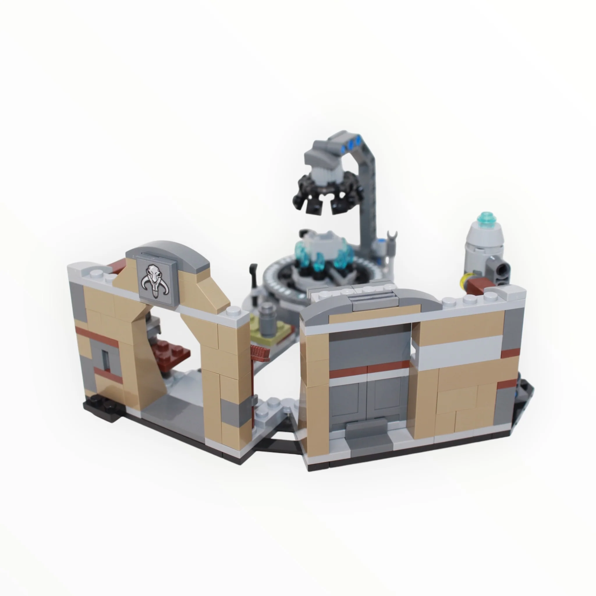Used Set 75319 Star Wars The Armorer’s Mandalorian Forge - Image 4