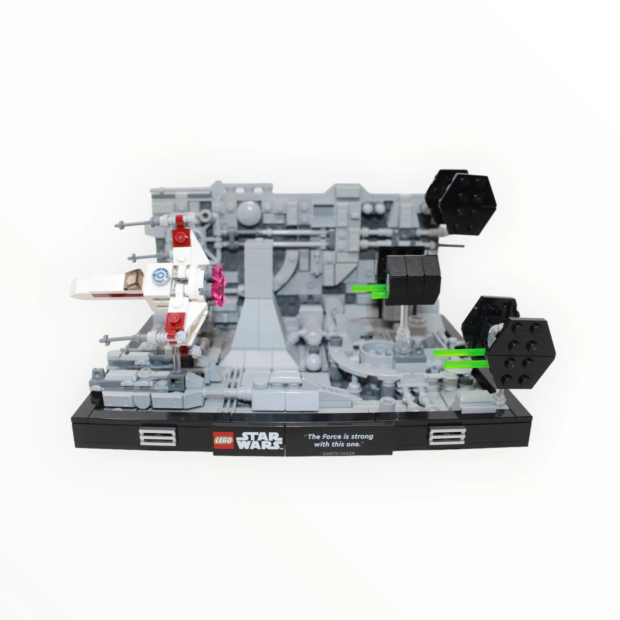 Used Set 75329 Star Wars Death Star Trench Run Diorama