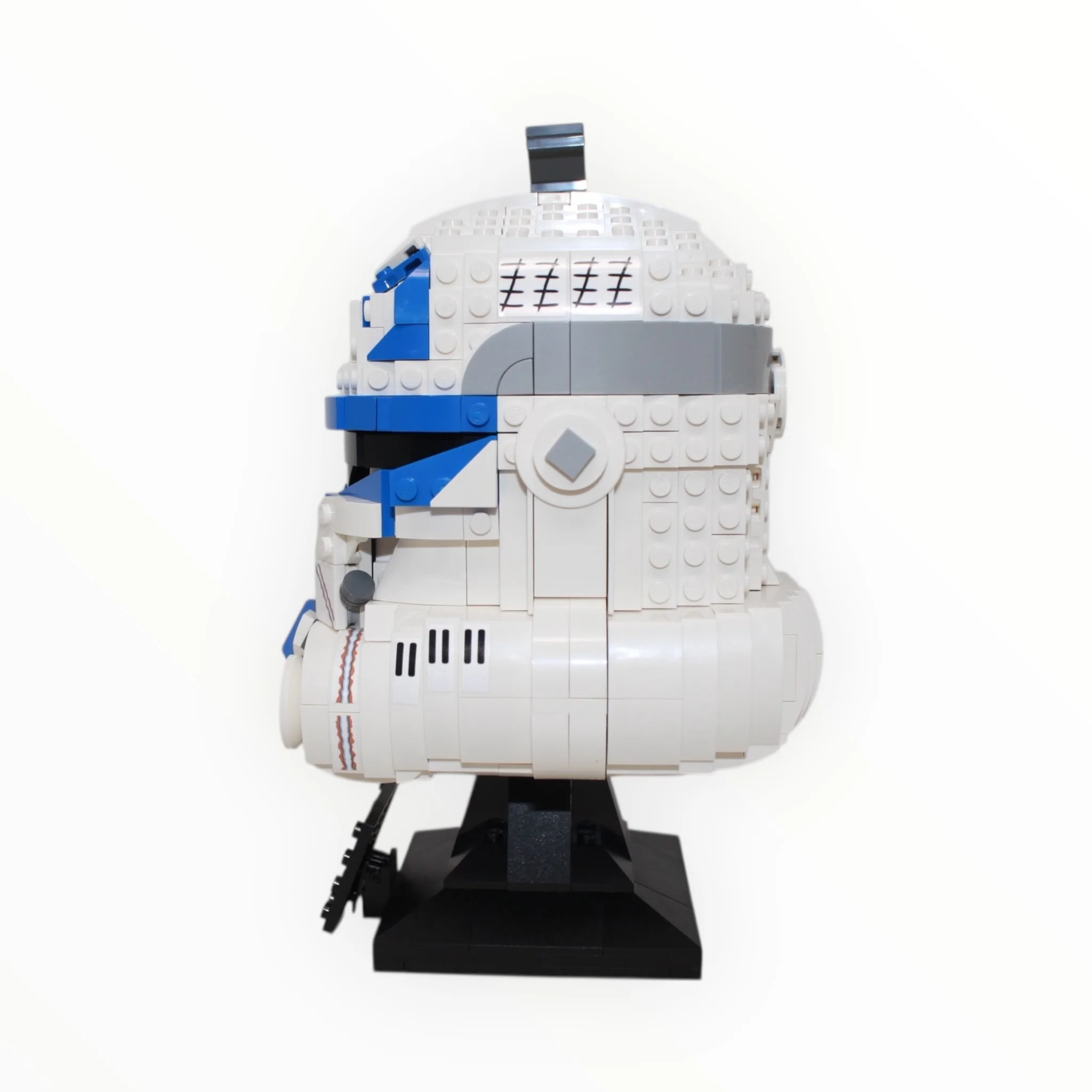 Used Set 75349 Star Wars Captain Rex Helmet - Image 2