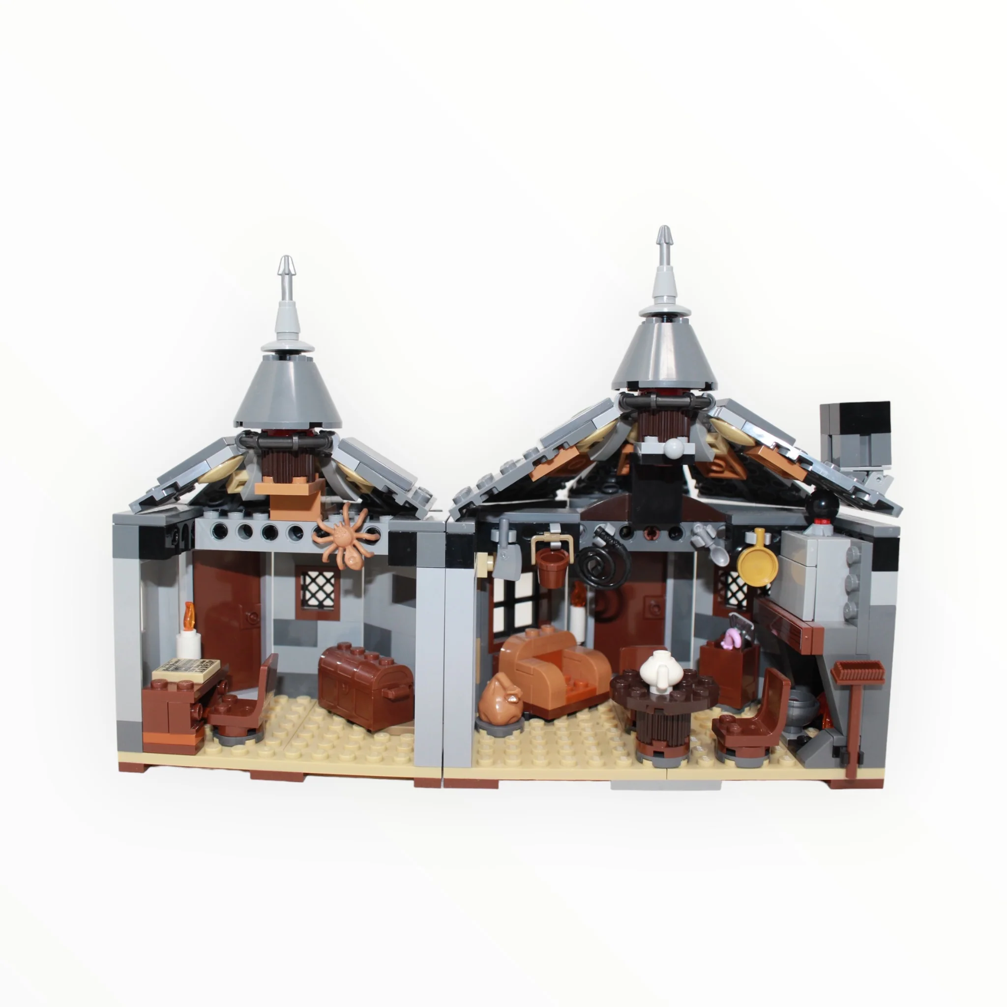 Used Set 75947 Harry Potter Hagrid’s Hut: Buckbeaks Rescue - Image 2