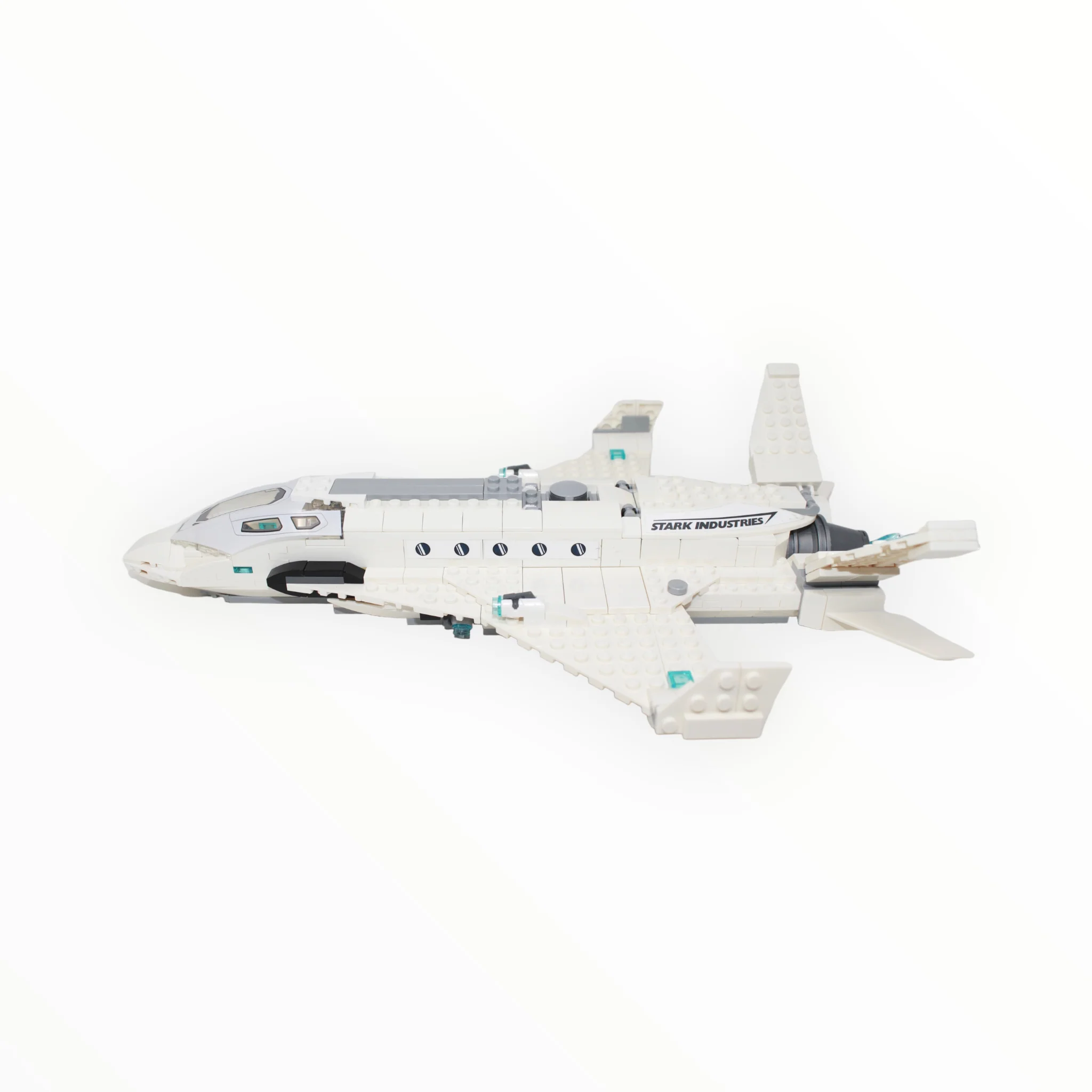 Used Set 76130 Spider-Man: Far From Home Stark Jet and the Drone Attack - Image 3