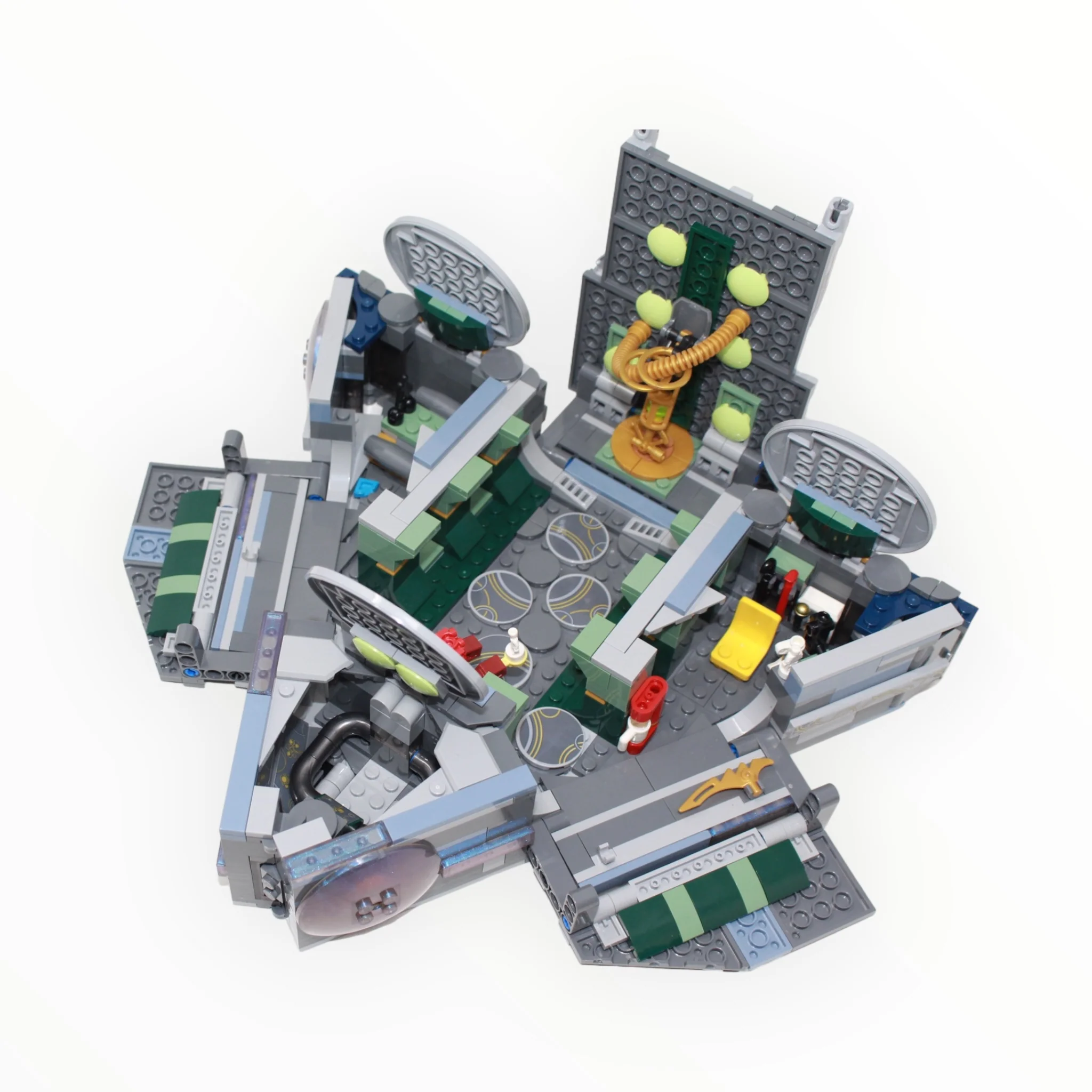 Used Set 76156 Eternals Rise of the Domo - Image 4