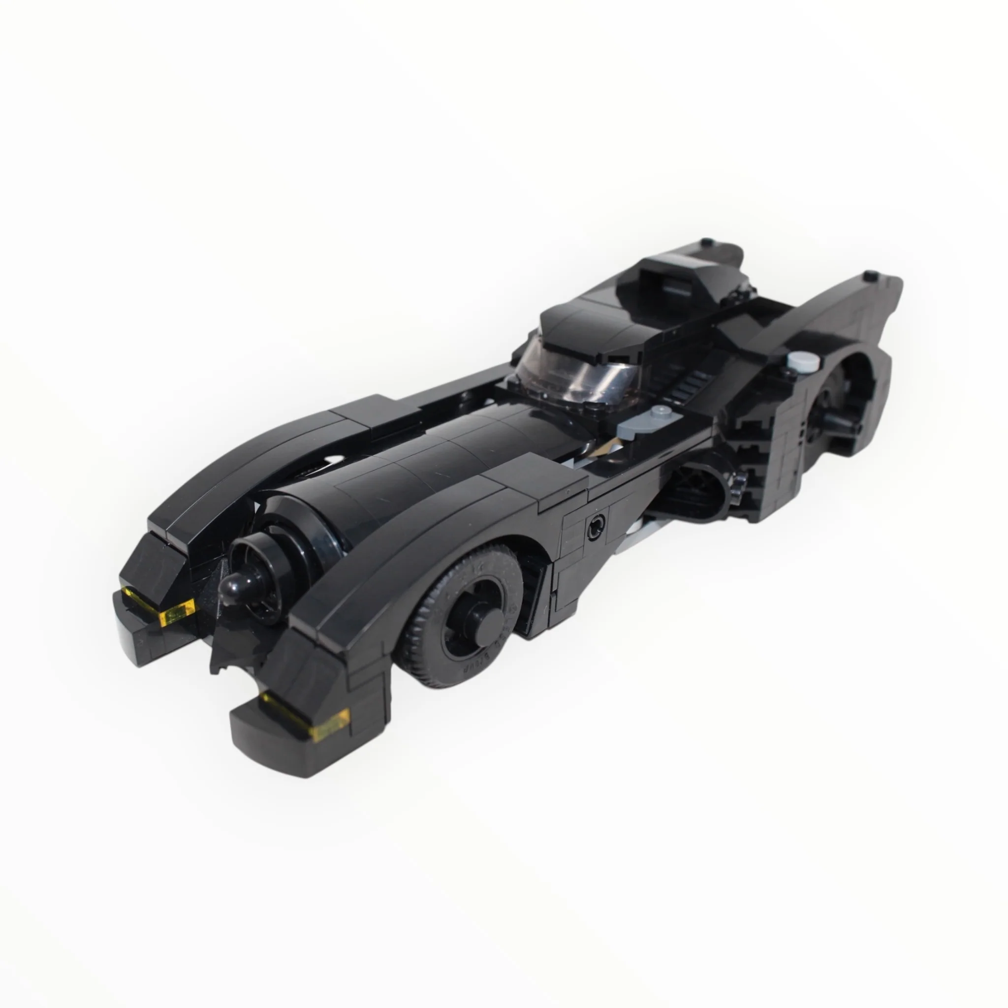 Used Set 76224 Batmobile: Batman vs the Joker Chase - Image 2