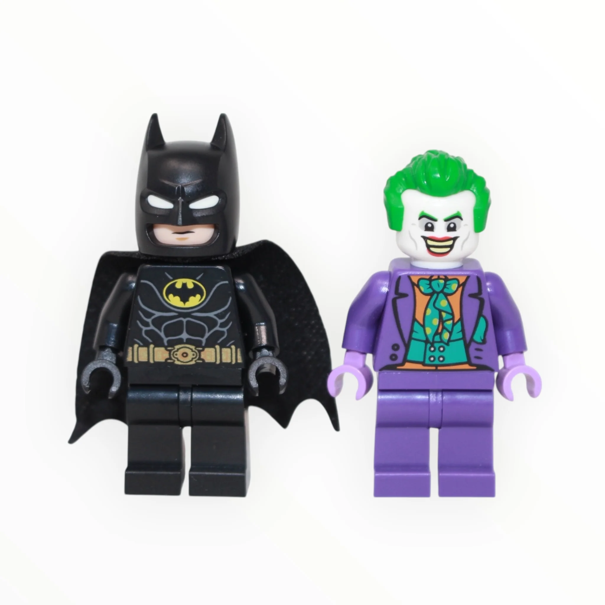Used Set 76224 Batmobile: Batman vs the Joker Chase - Image 4