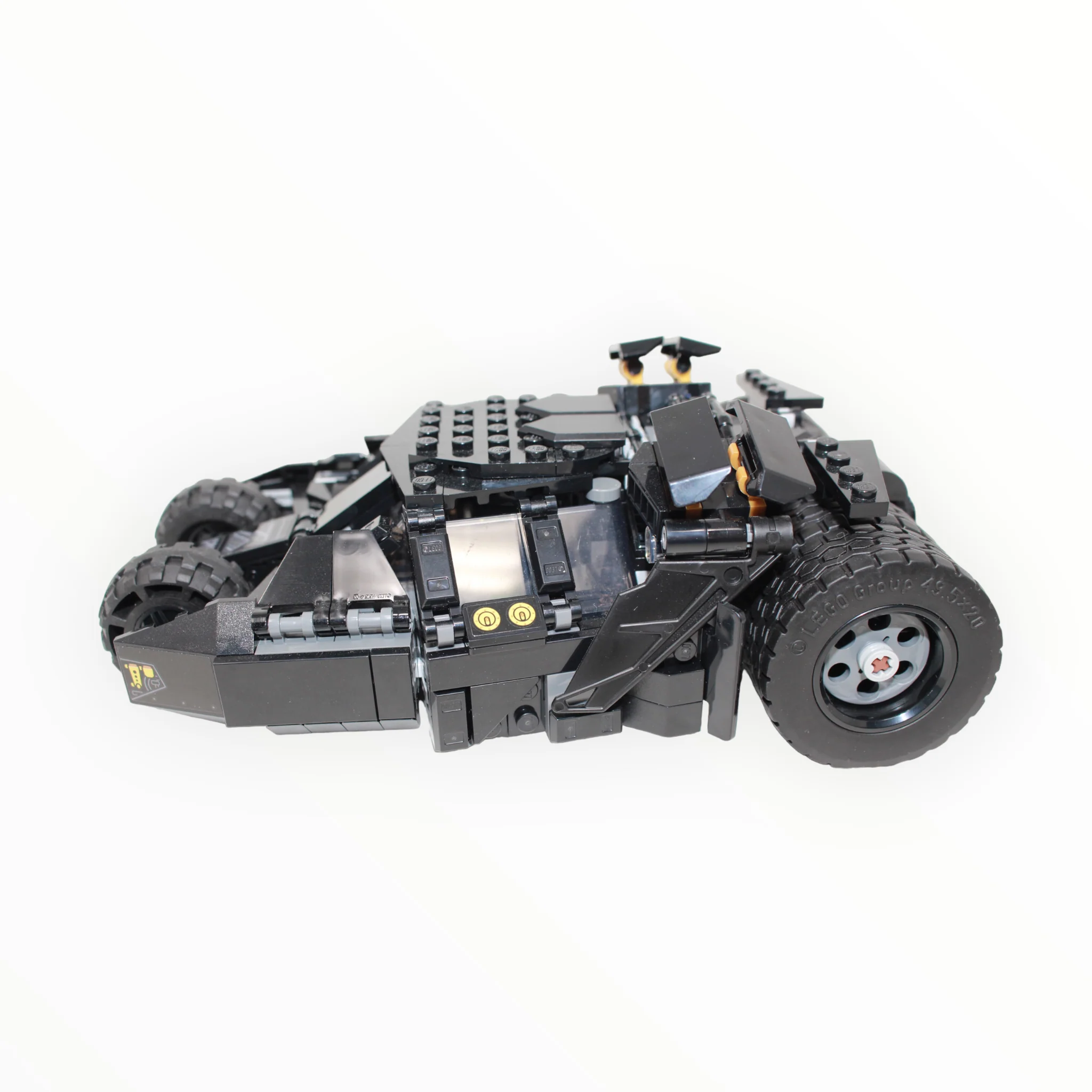 Used Set 76239 The Dark Knight Trilogy Batmobile Tumbler: Scarecrow Showdown - Image 3