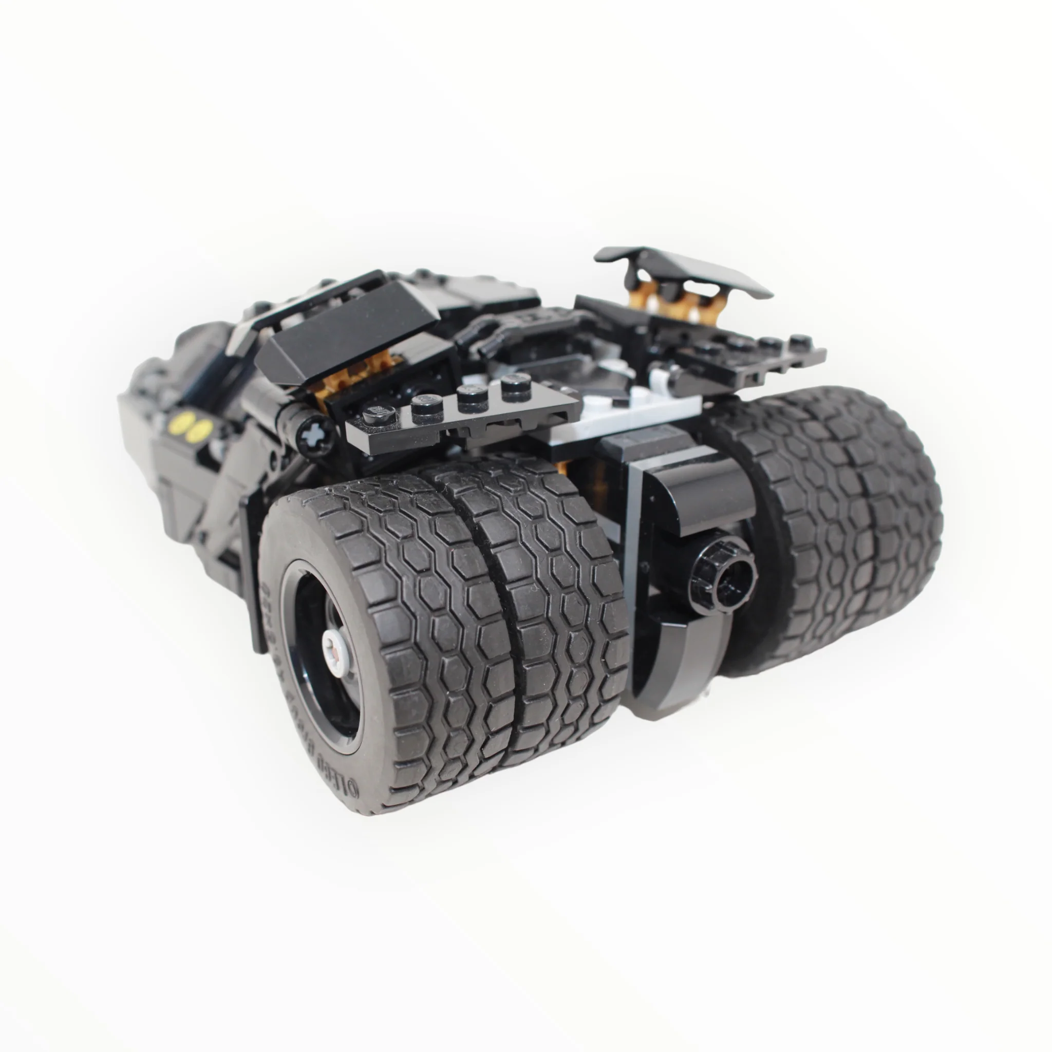 Used Set 76239 The Dark Knight Trilogy Batmobile Tumbler: Scarecrow Showdown - Image 4