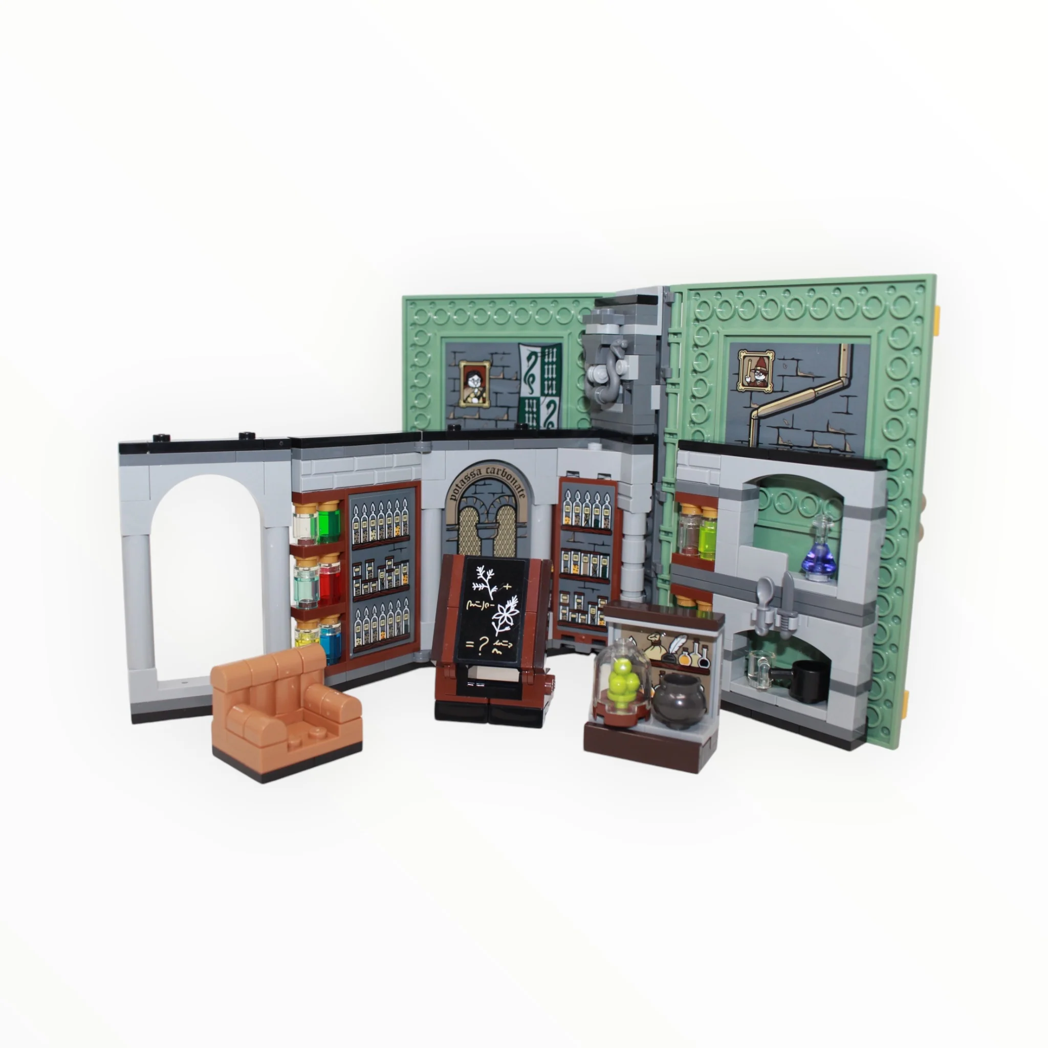 Used Set 76383 Harry Potter Hogwarts Moment: Potions Class - Image 4