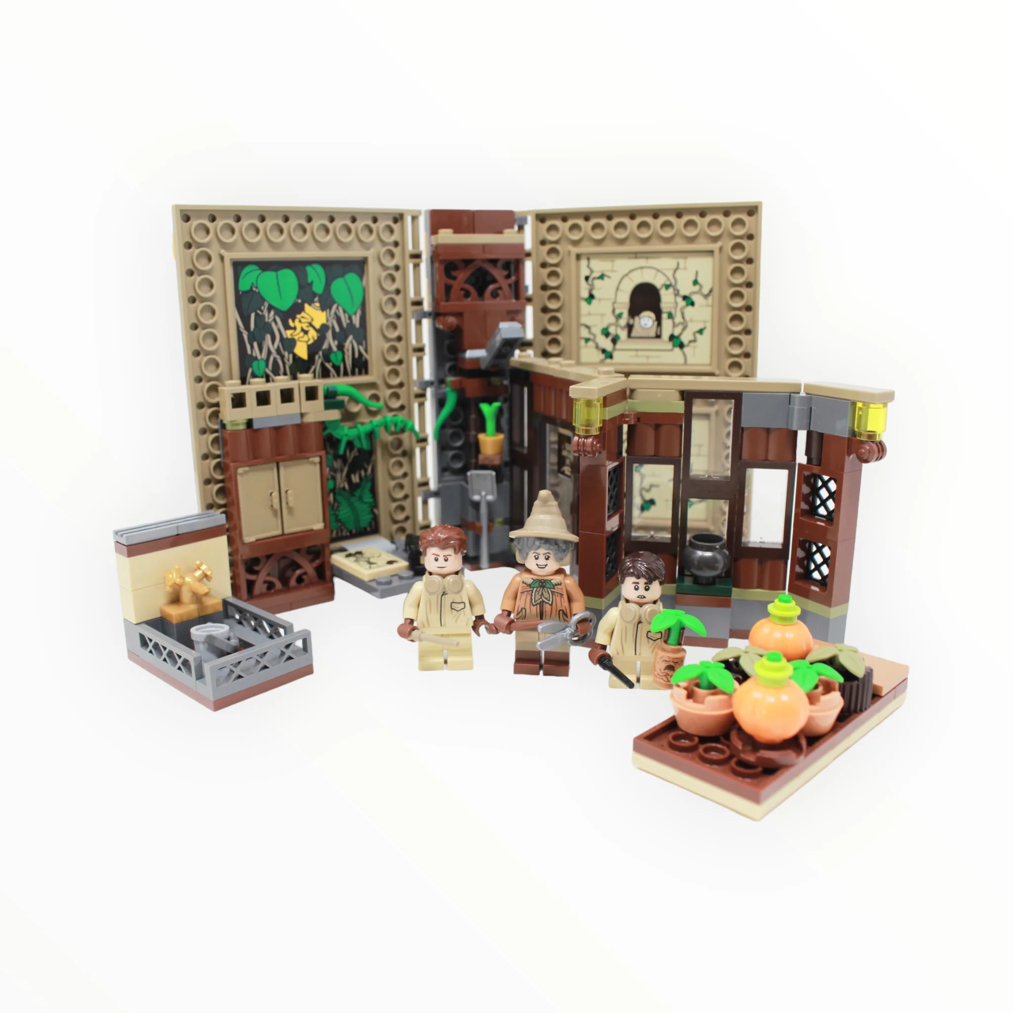 Used Set 76384 Harry Potter Hogwarts Moment: Herbology Class - Image 2