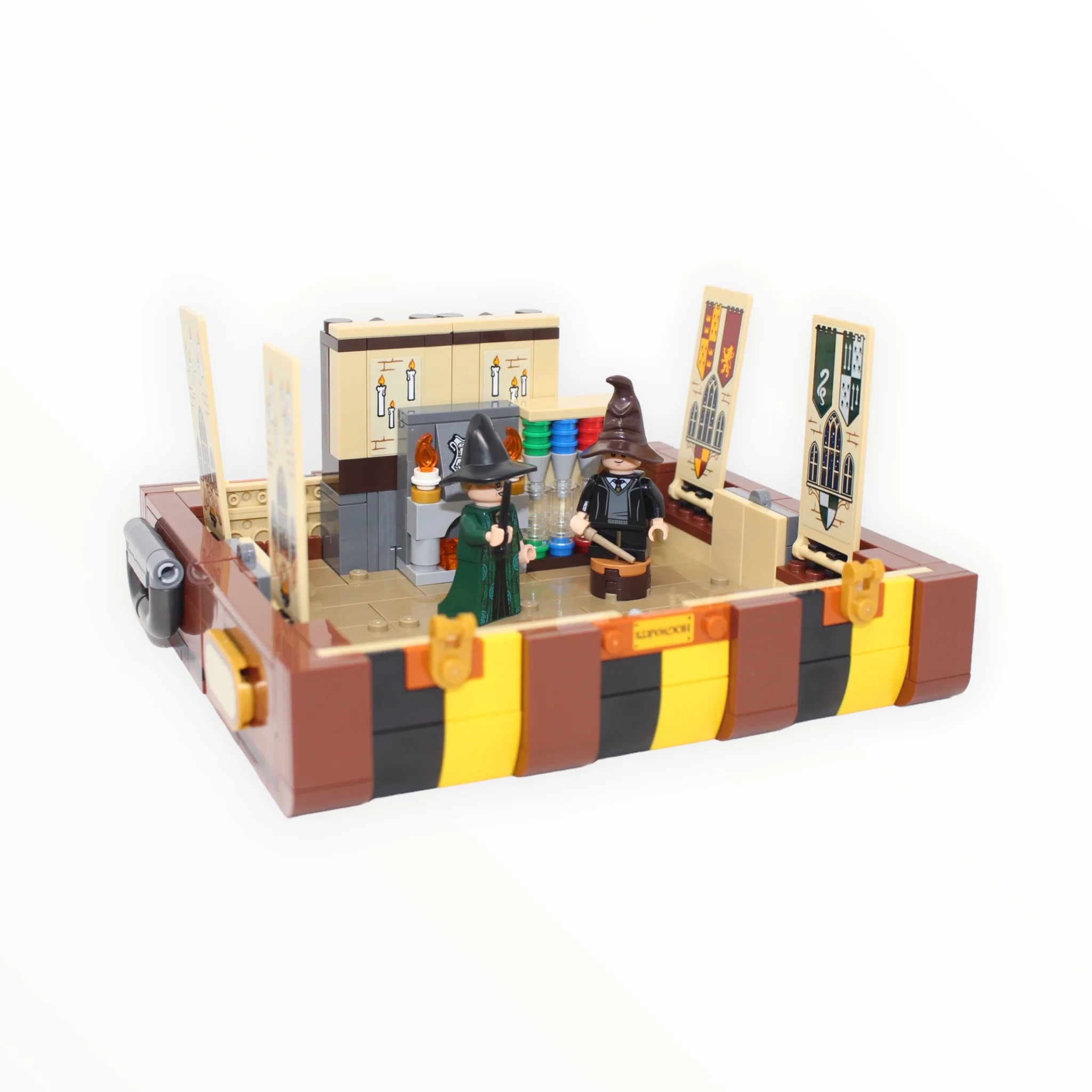 Used Set 76399 Harry Potter Hogwarts Magical Trunk - Image 2