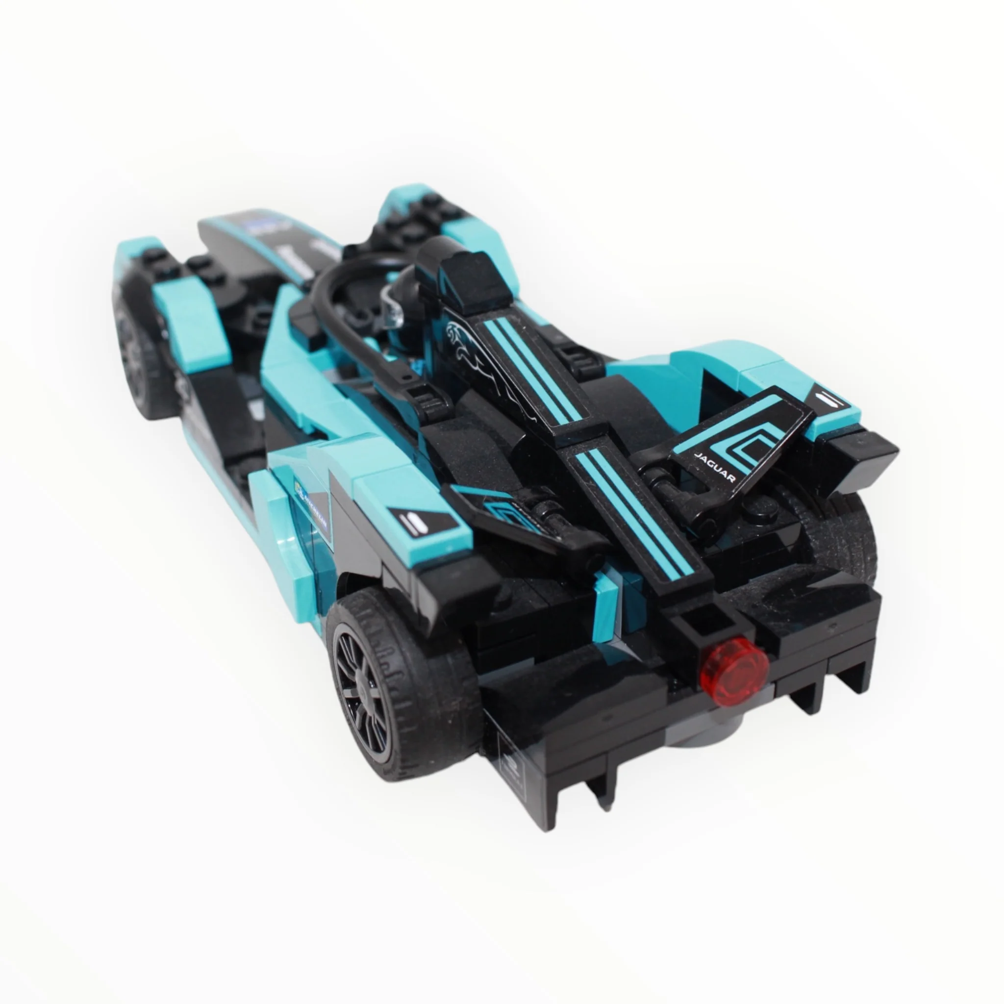 Used Set 76898 Speed Champions Formula E Panasonic Jaguar Racing GEN2 Car & Jaguar I-PACE eTROPHY - Image 4