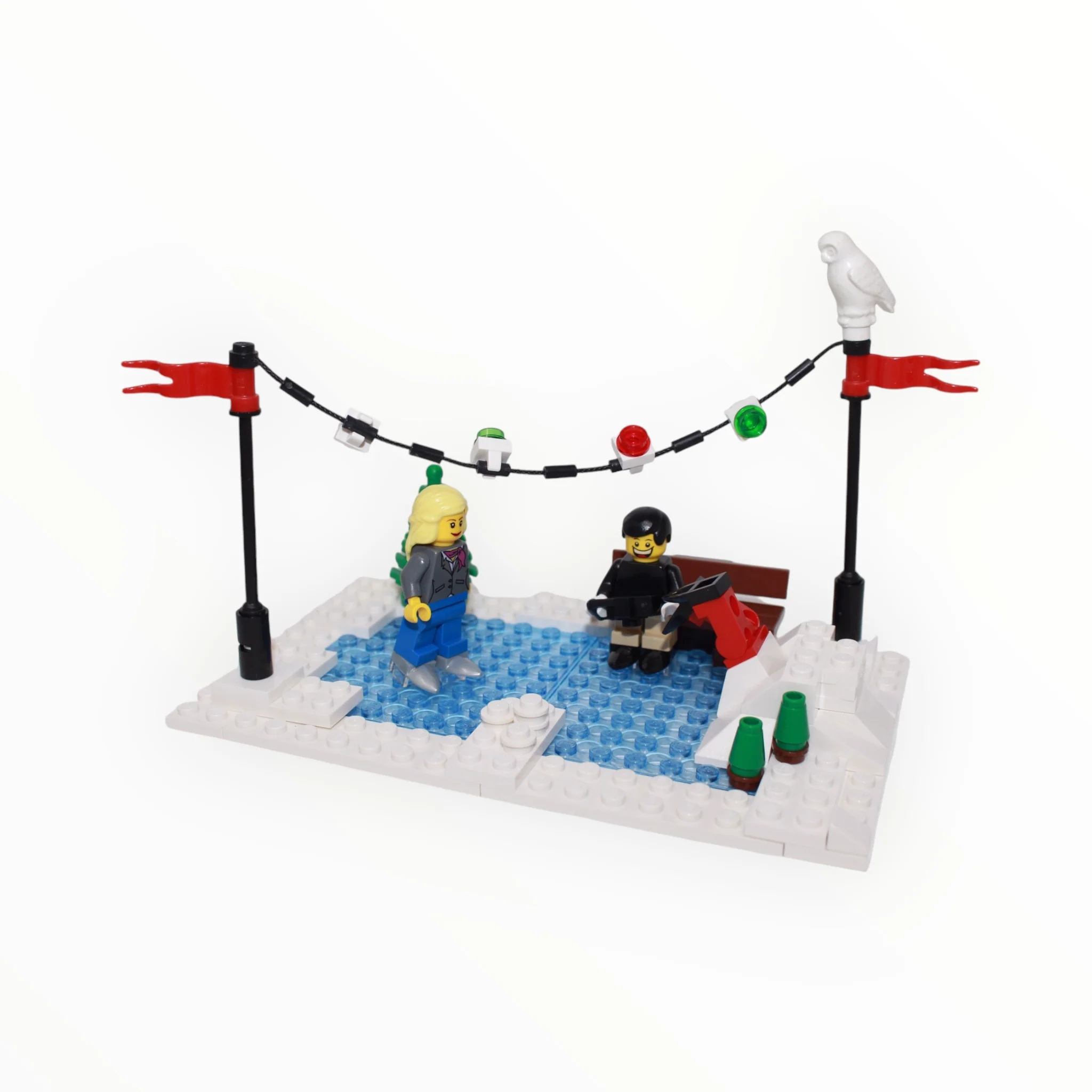 Used Set 10216 Creator Winter Village Bakery - Image 4